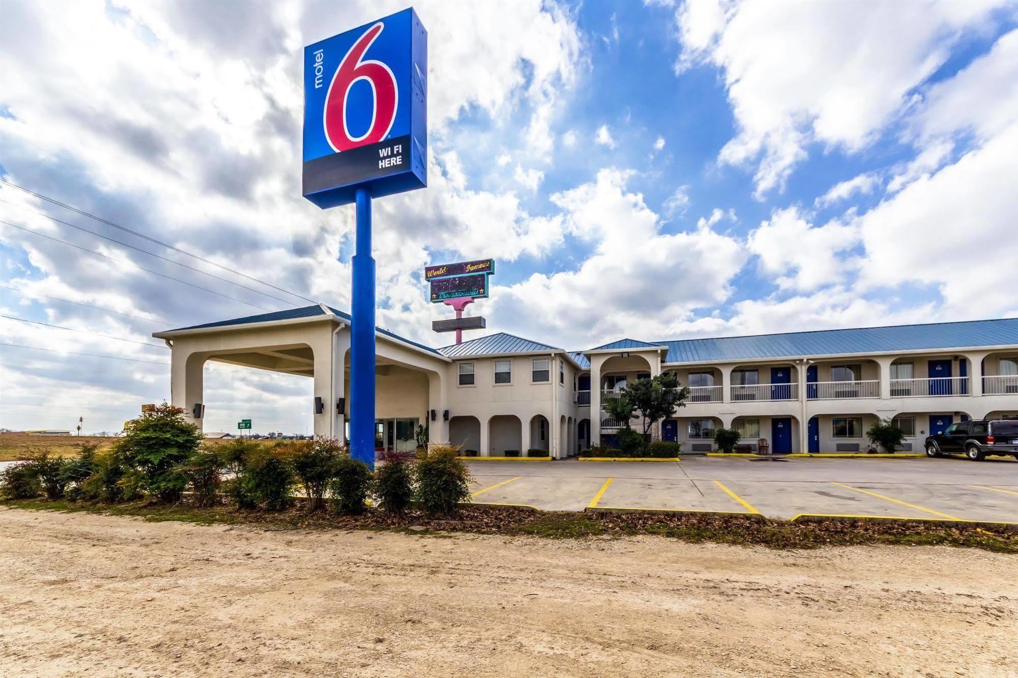 Motel 6 Seguin Tx Exteriér fotografie